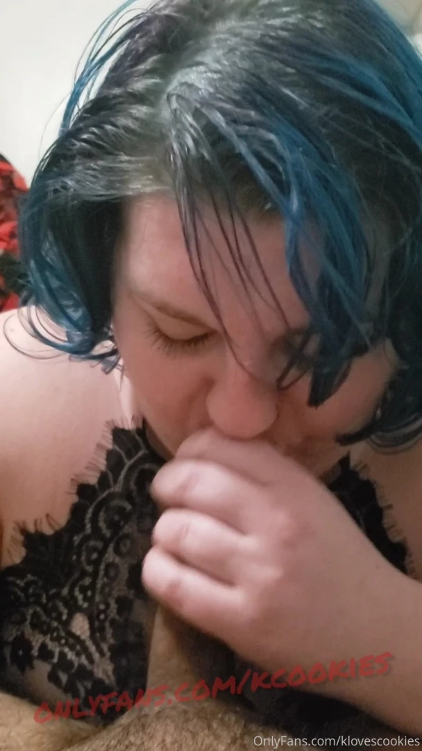 We are snowed in so we made some new content just for my premium subs 