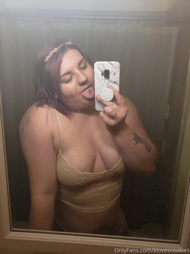 Want to watch this little top try and hold on check out my premium 