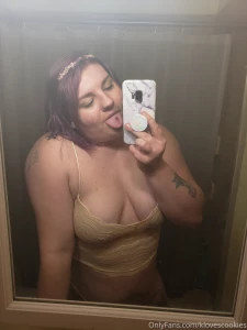 Want to watch this little top try and hold on check out my premium