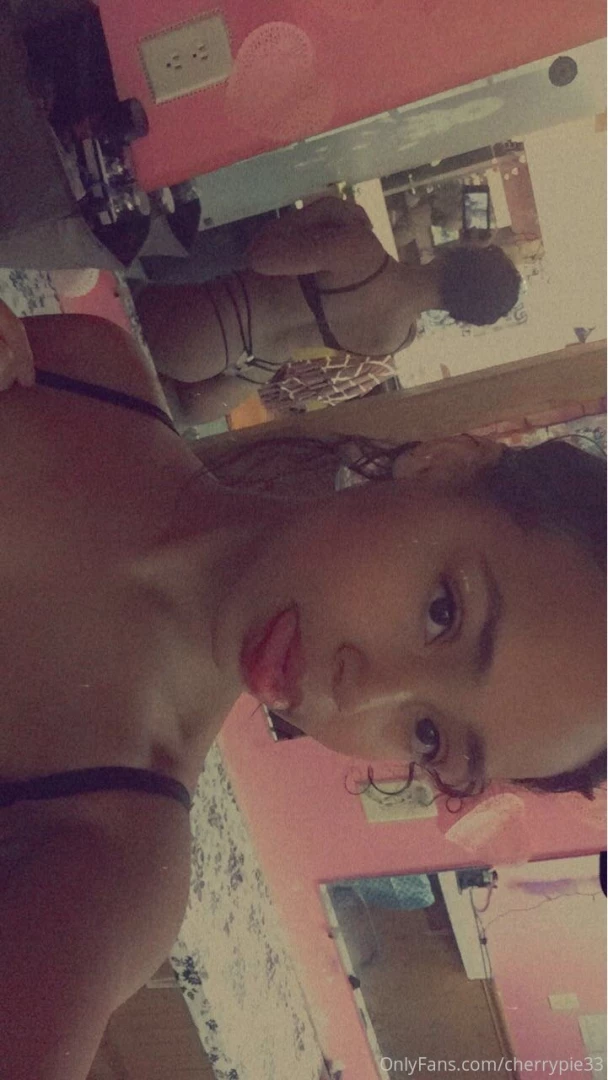 I think a lil booty like mine could use them tiktok leggings 