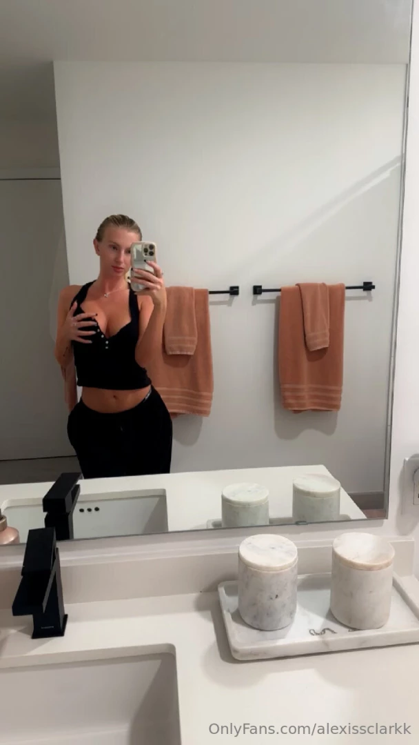 Did you know i do custom videos ask me in the messages part 2 