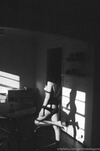 Art school girlfriend vibes part 1