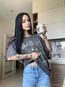 Good morning could make me decaf latte with oat milk please