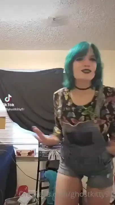 Follow me on tiktok too and i think i may have some deals coming up 