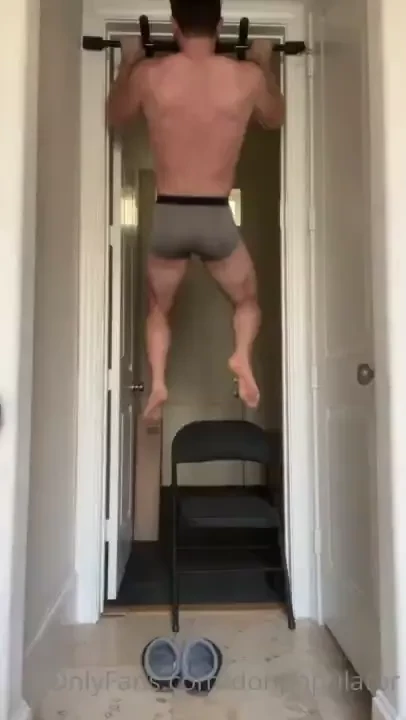 Got horny during my workout this morning filmed something in the 