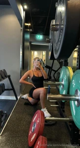 Getting wet and naked in your dms rn come say hi