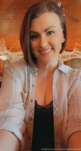 Hope you re having an awesome sunday so far i m out getting a couple