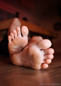 Worship my soles slave