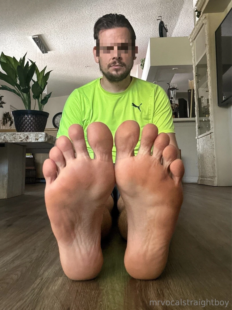 Ready to worship these straight boy soles 
