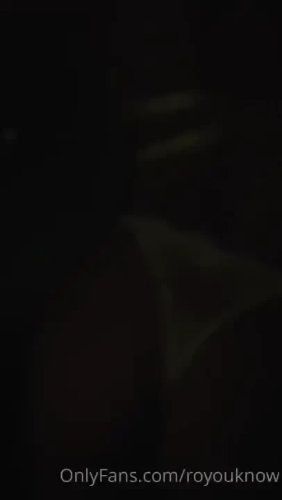 Sneak peek of my new unreleased song moon and a sexy video of me 