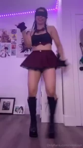 Which one is better 1 or 2 part 4