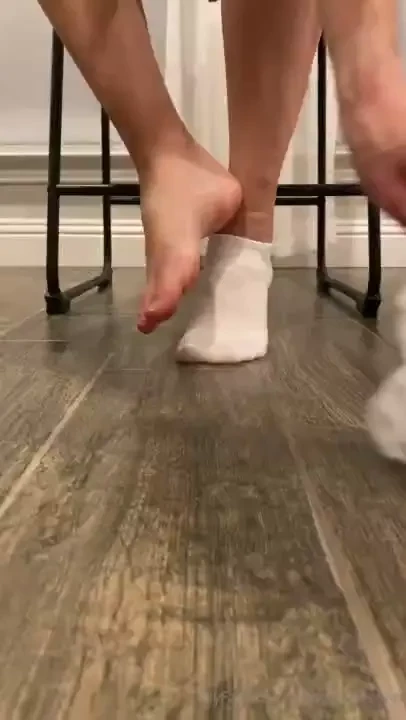 Want to enjoy my toes fresh out of my converse reminder 30 off my vip 