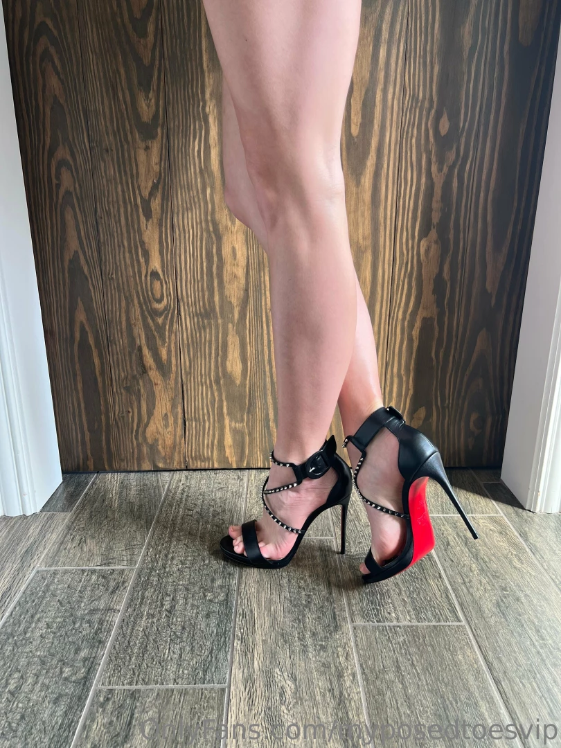 It is my birthday today anyone want to treat me to a manicure pedicure 