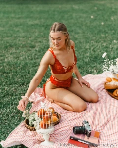 Guess who s birthday is coming