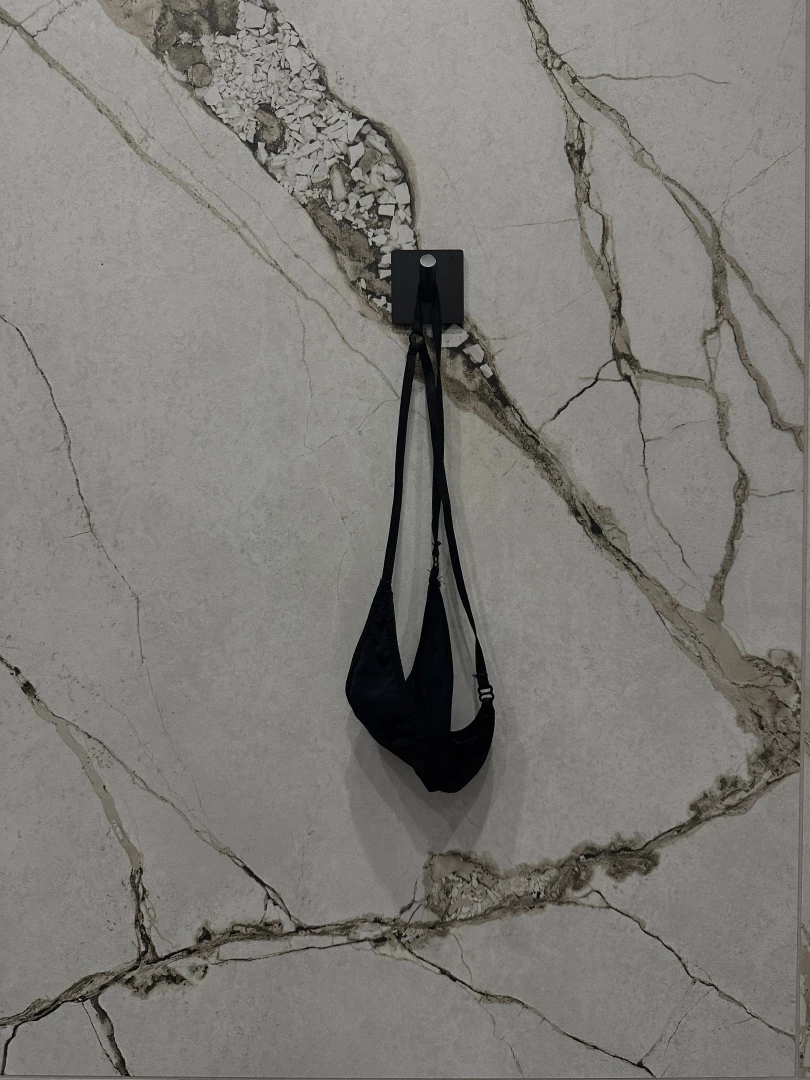 Do you think this thin thong is enough to cover my amp 