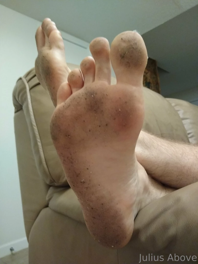 For the dirty foot lovers for the chastity subs locked up you have a part 5 