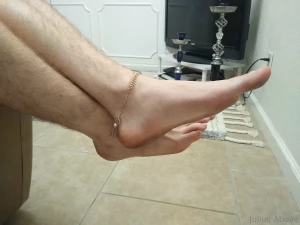 For the dirty foot lovers for the chastity subs locked up you have a part 13