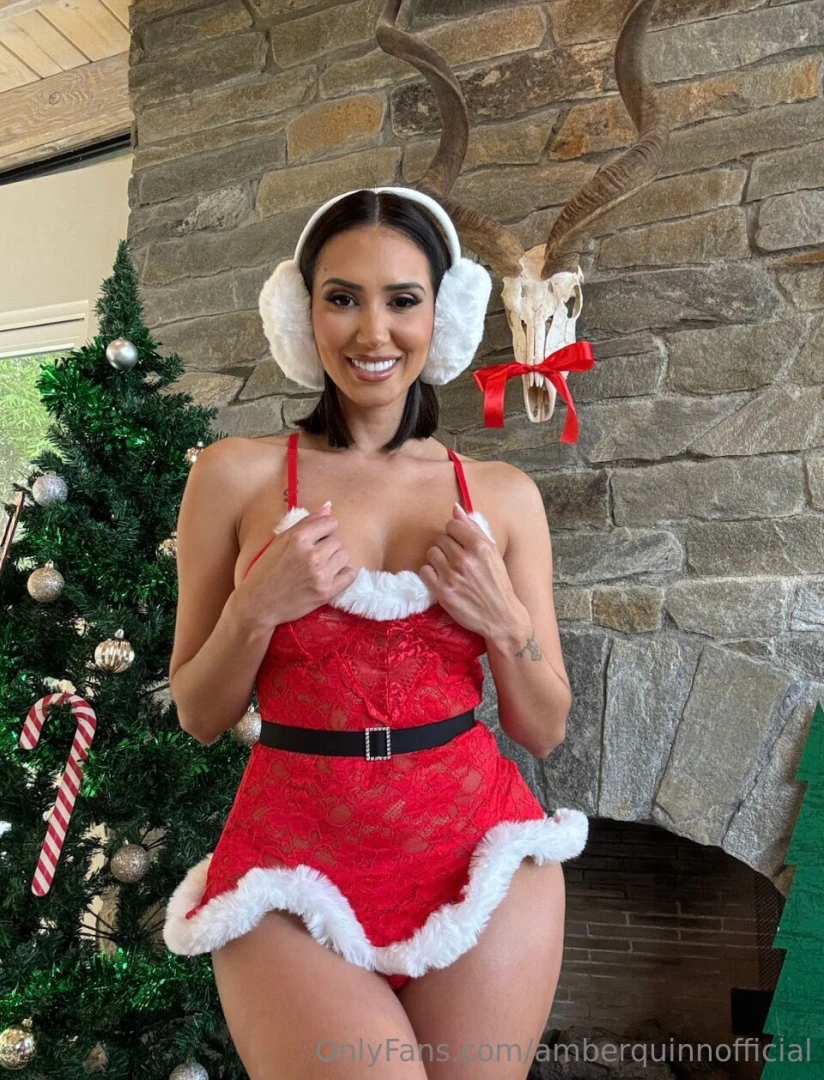 Is it time for me to show you all my christmas content yet 