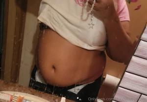 Another request video i try and drink a whole gallon of tea in a crop part 10