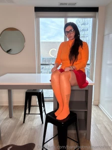 Will you help me solve the mystery of this horny pussy watch this