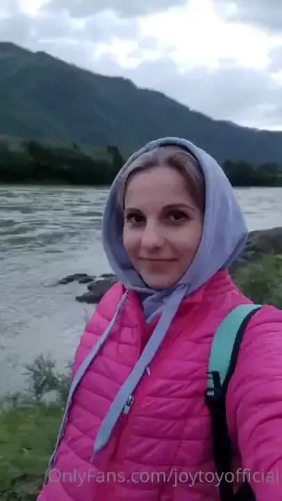 It is not very hot here now but i enjoy nature 