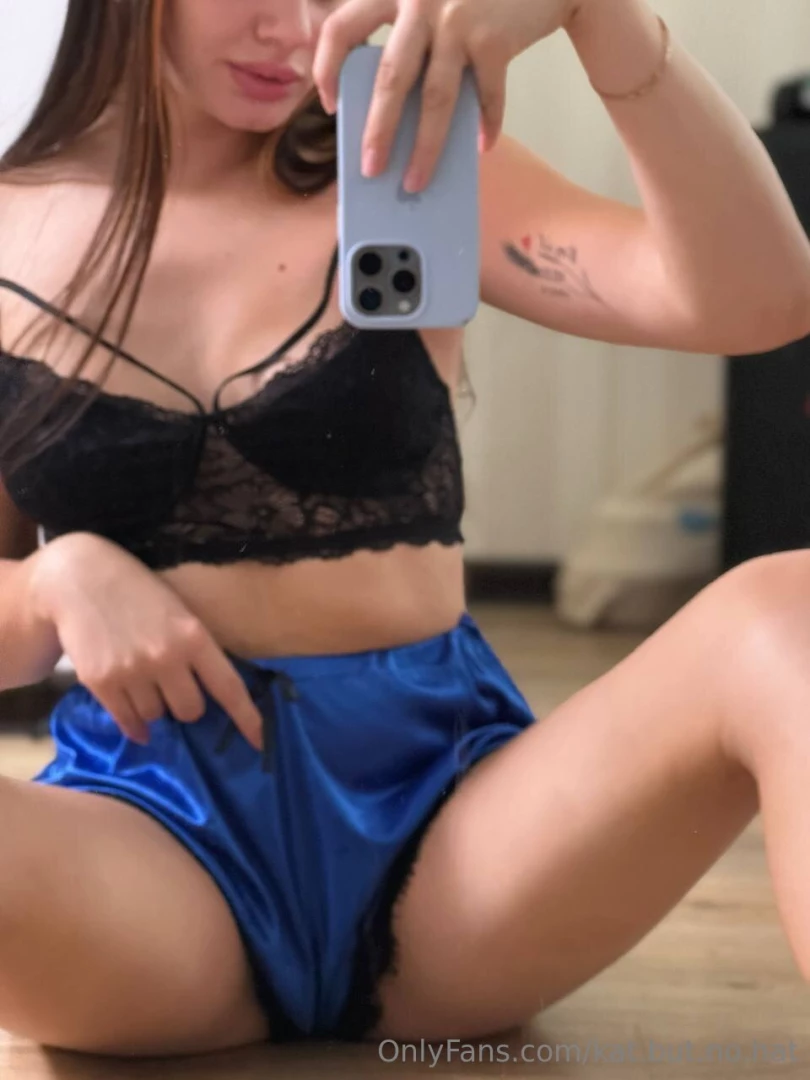 Should i pull these shorts up more 