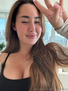 Need a forehead kiss rn volunteers raise your hand