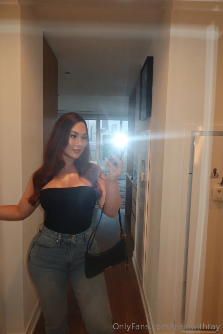 Just a flash imagine the rest 