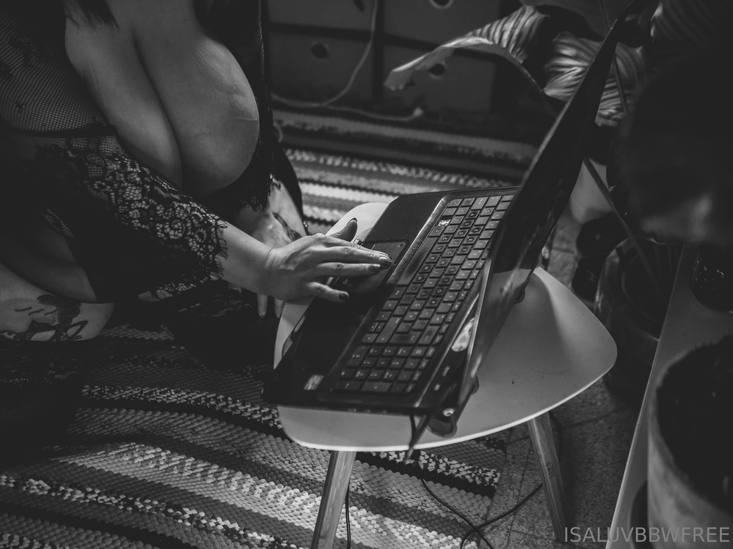 Advent calendar day 7 - while i stream by nakedsoul photography - part 1 