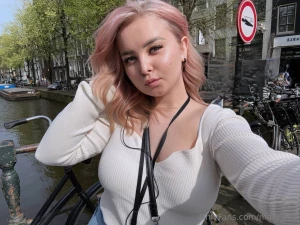I decided to take a walk since it was quite sunny it makes you want to part 2