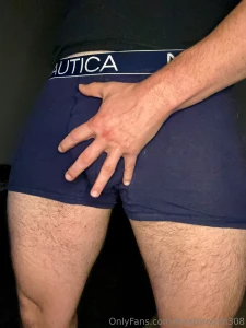 Watch as i stand and jo my giant with right at you with verbal