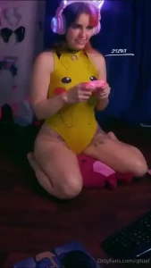 Check out full 17min video qtlux