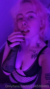 Got gifted some pretty lil things for my birthday eee thank you now part 5