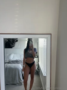 Flaunting my body coz why not