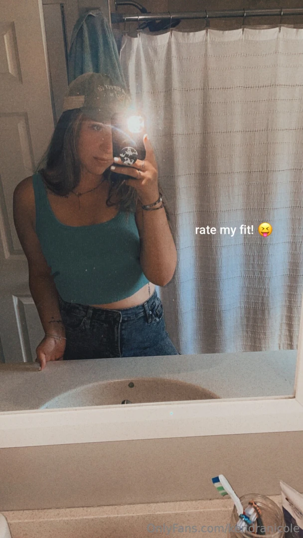 I m not teasing i just wanna hear what you think about my outfit 