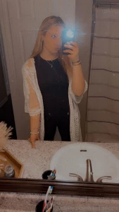 Mirror selfie because why not