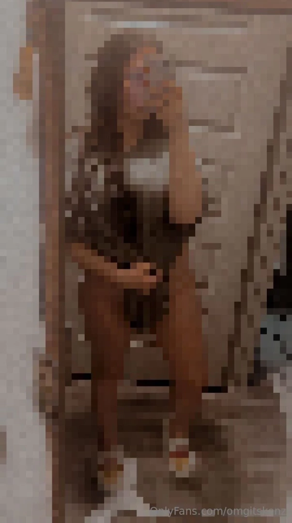 How about a little peek at this and i bet you re enjoying this view 