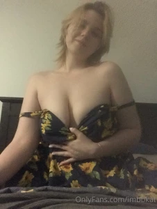 I spent the night in a guest room the lighting wasn t great but i part 1