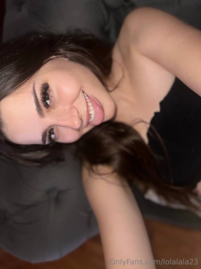 Yay my lashes are back in place 