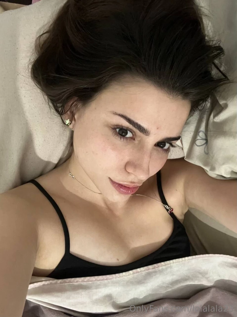 Wrapped in my blanket i remembered about this weird dream i got last 