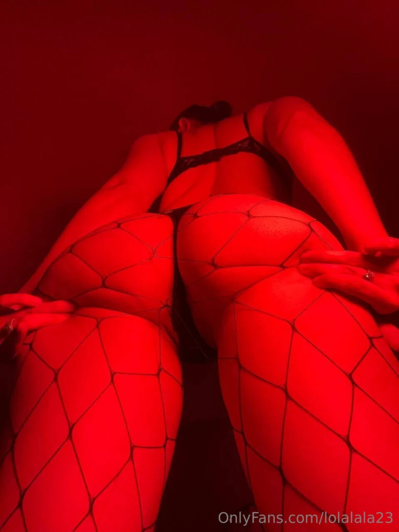 Pov you just stepped into my red room now tell me are you here to play 