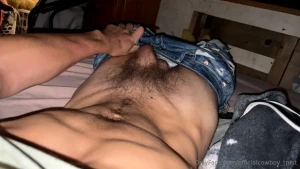 Quickie last night lots of cum part 1