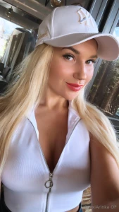 This morning started off with a workout i love feeling every muscle