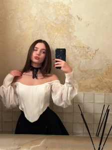 Want a secret one bouquet of flowers will make a girl the happiest i