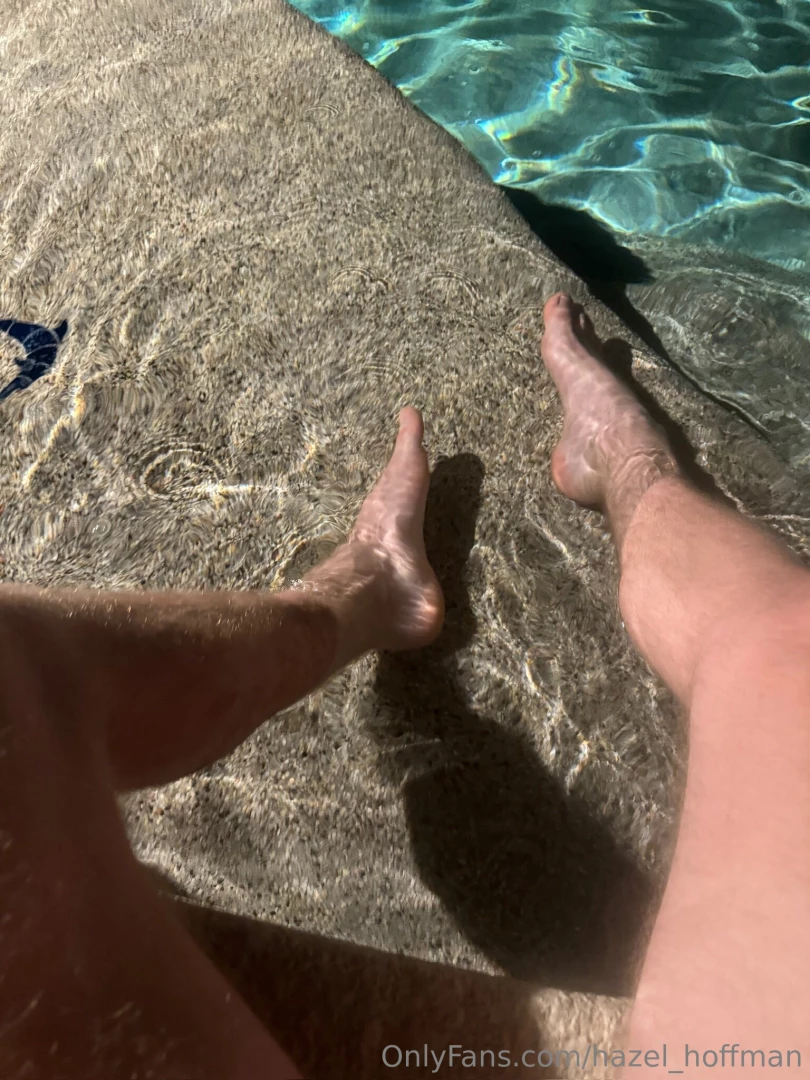 Summer is right around the corner who s inviting me to their pool 