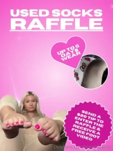 Foot fetish losers only tip below to be entered