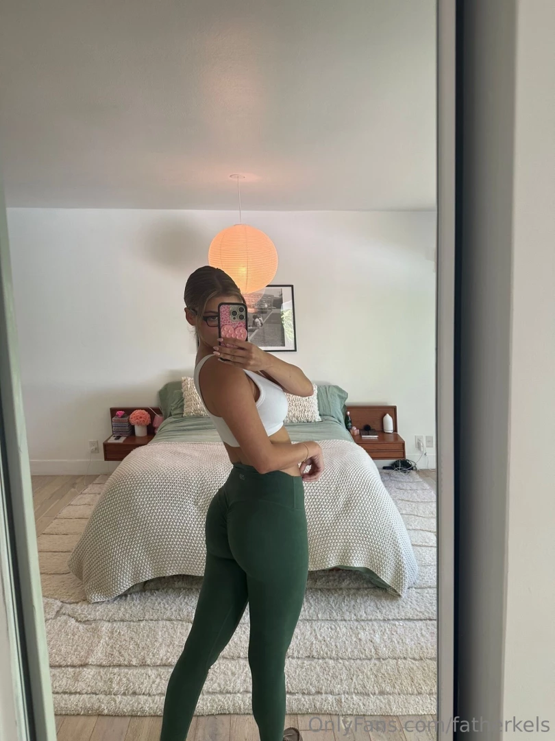 I wanna show you more from this day dm me 