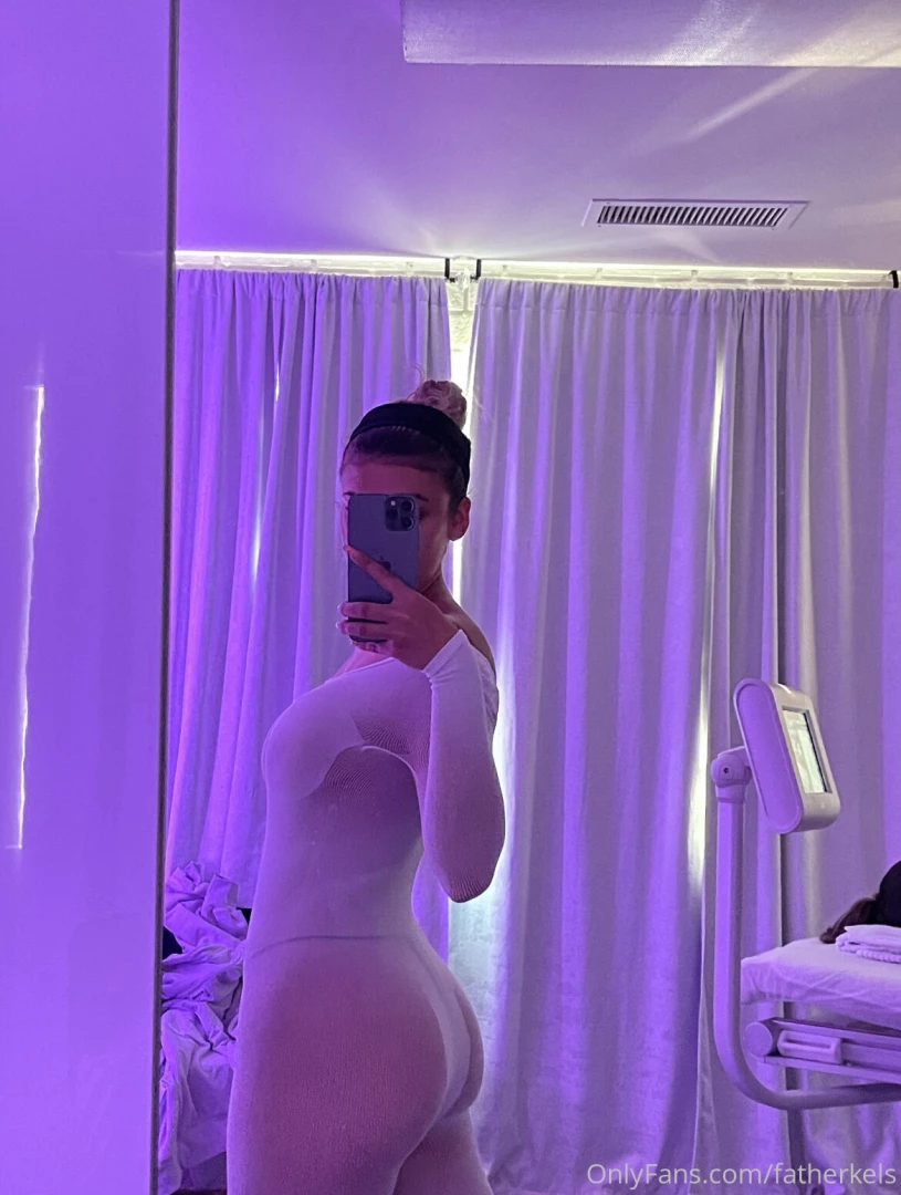 Can you guess what im doing 