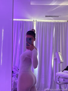 Can you guess what im doing