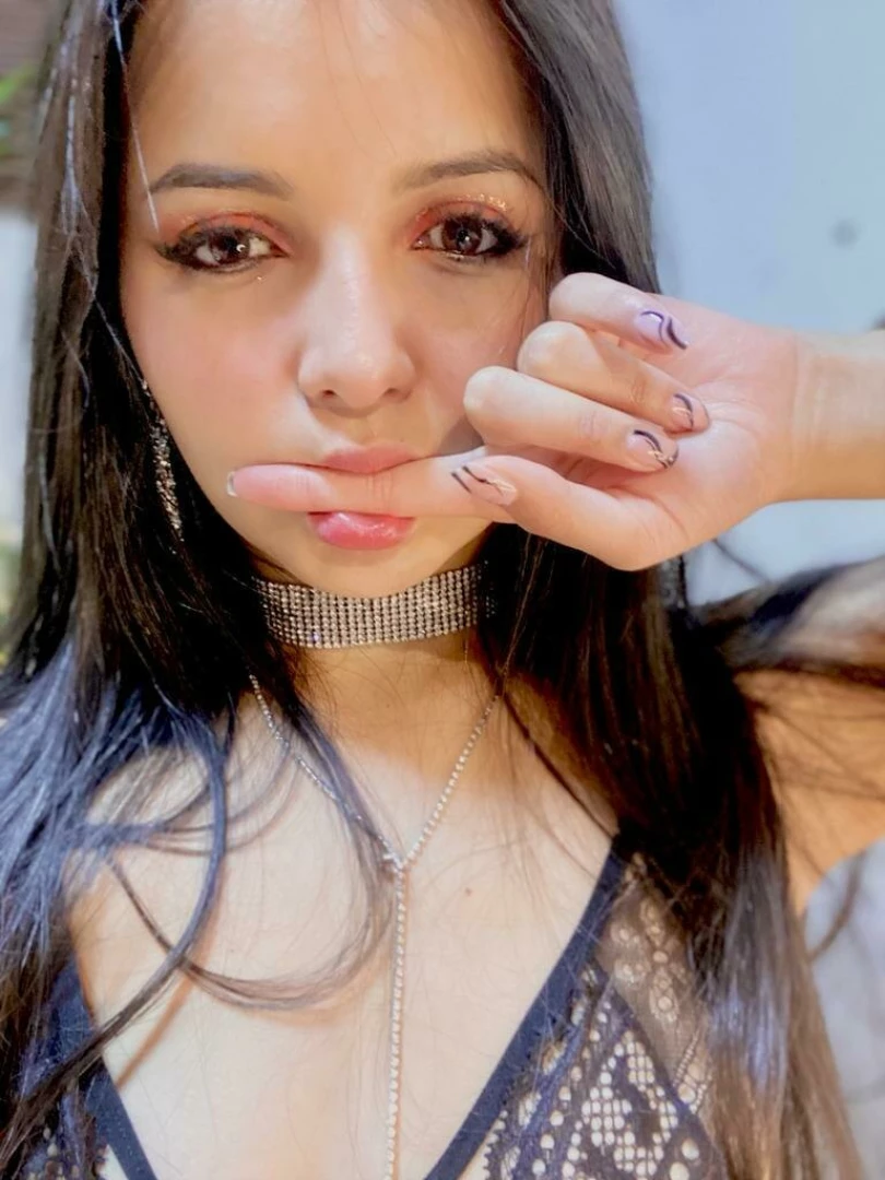 How would you like to watch my tongue playing with 